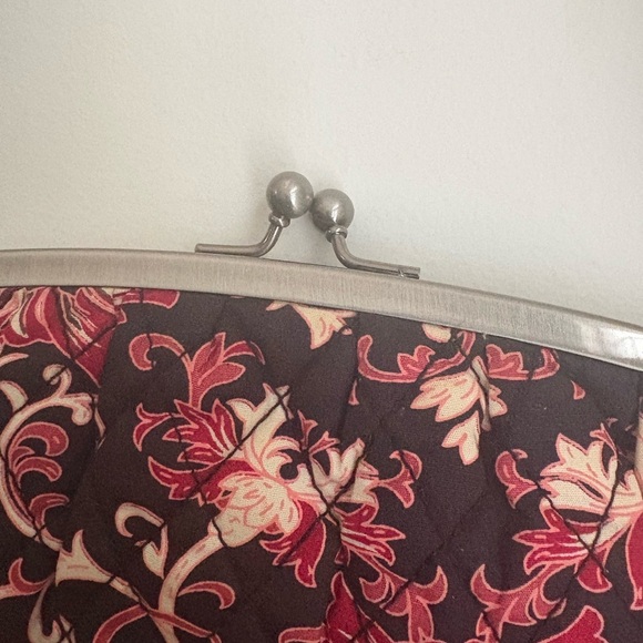 LEMON HILL QUILTED PURSE EUC - Picture 2 of 3